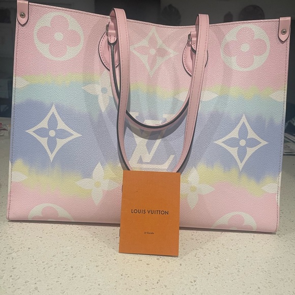 Louis Vuitton on the go Escale GM - Picture 7 of 9